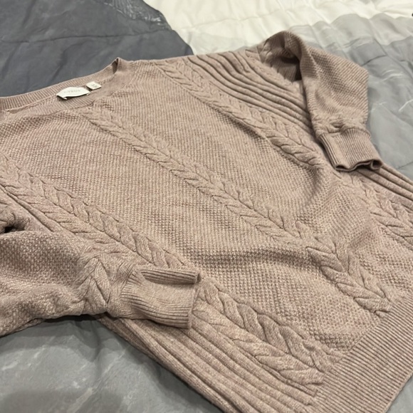 Sweater - Picture 3 of 4